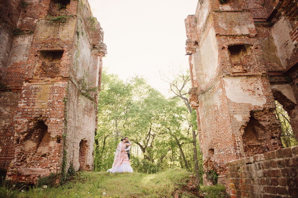 Yorktown Wedding Photographer at Rosewell Ruins