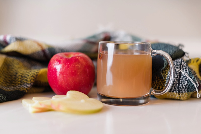 Custom spiked apple cider drink for weddings