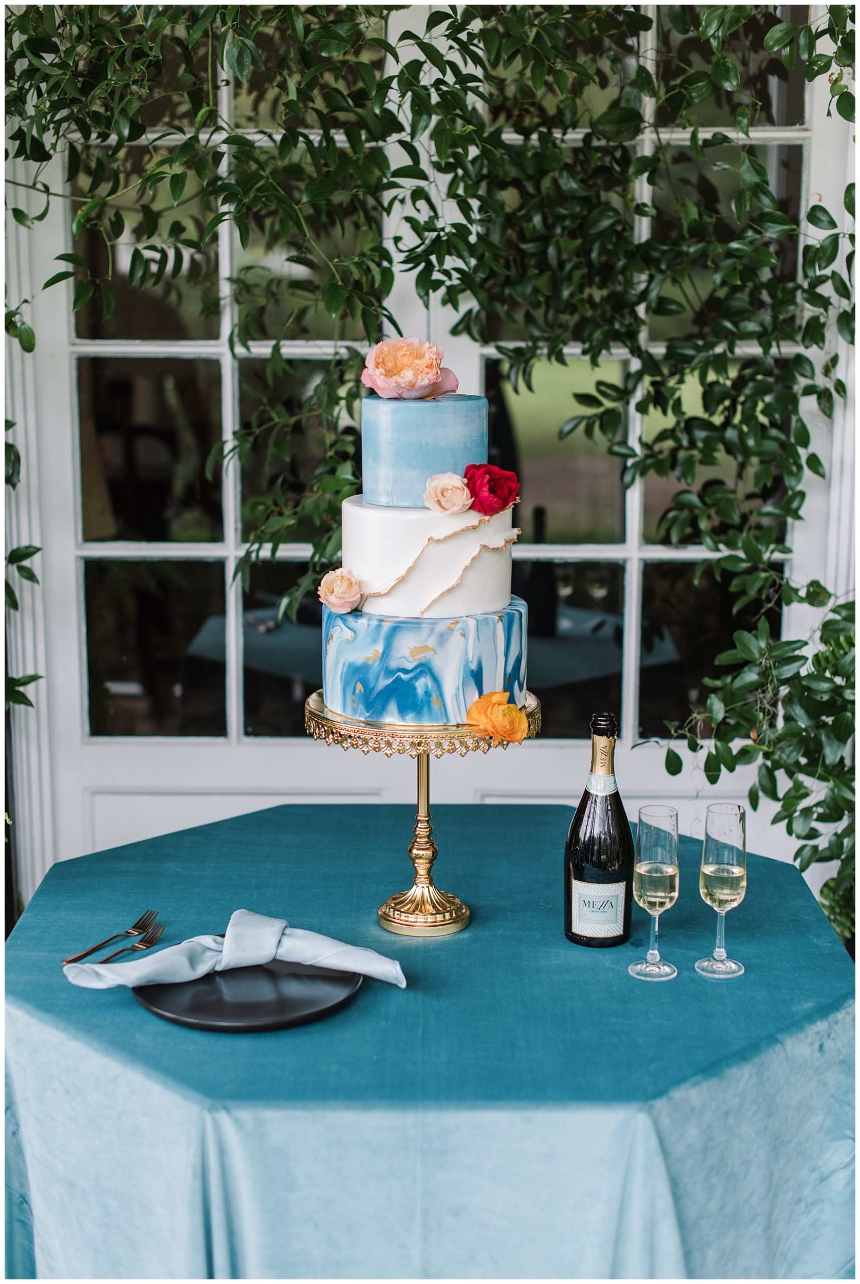 Water color wedding cake inspiration 
